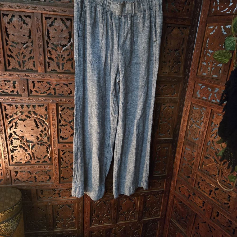 Womans Wide Leg Pants